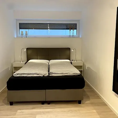 Studio Modern Voll Ausgestattet Vreden