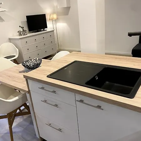 Lejlighed Studio Modern Voll Ausgestattet *