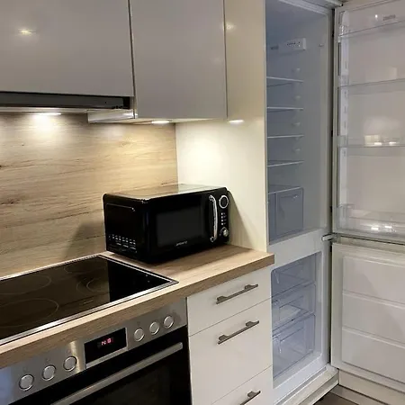 Studio Modern Voll Ausgestattet *