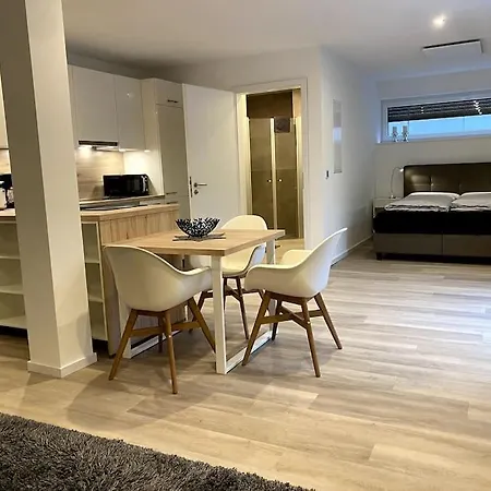 Studio Modern Voll Ausgestattet